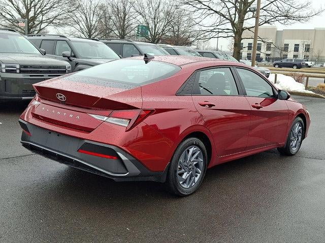 2024 Hyundai ELANTRA SEL IVT