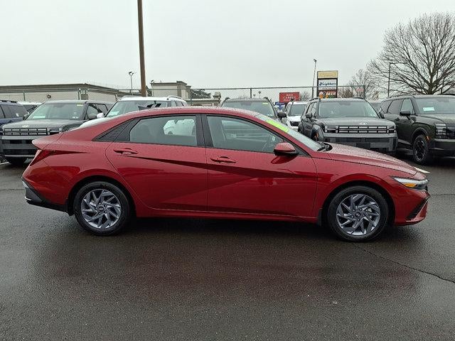 2024 Hyundai ELANTRA SEL IVT