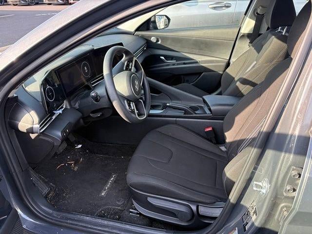 2024 Hyundai ELANTRA SEL IVT
