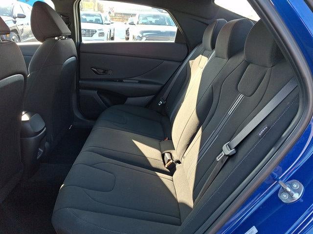 2025 Hyundai ELANTRA SEL Sport IVT