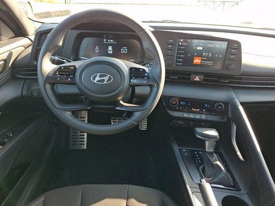 2025 Hyundai ELANTRA SEL Sport IVT
