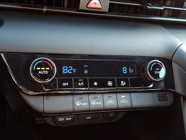 2025 Hyundai ELANTRA SEL Sport IVT