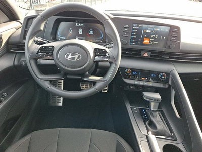 2025 Hyundai ELANTRA SEL Sport IVT