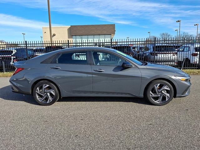 2025 Hyundai ELANTRA SEL Sport IVT