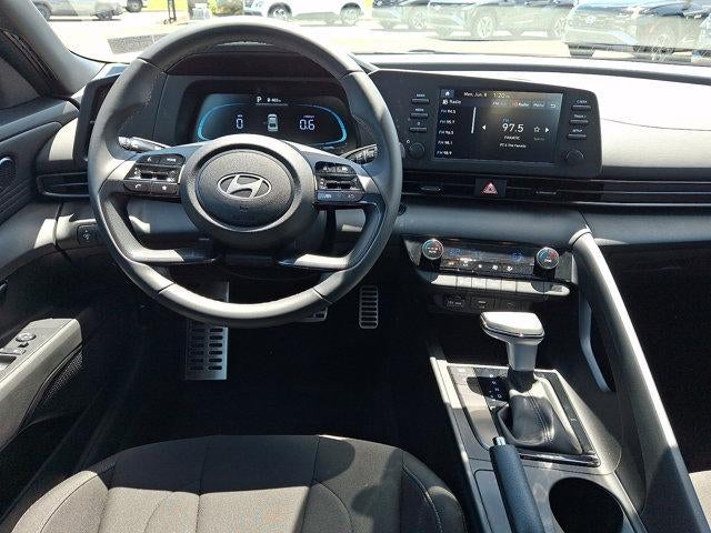 2025 Hyundai ELANTRA SEL Sport IVT