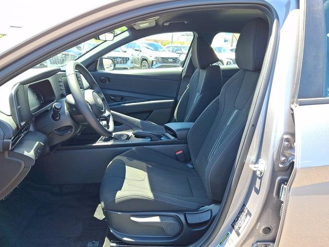 2025 Hyundai ELANTRA SEL Sport IVT