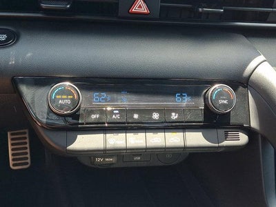 2025 Hyundai ELANTRA SEL Sport IVT