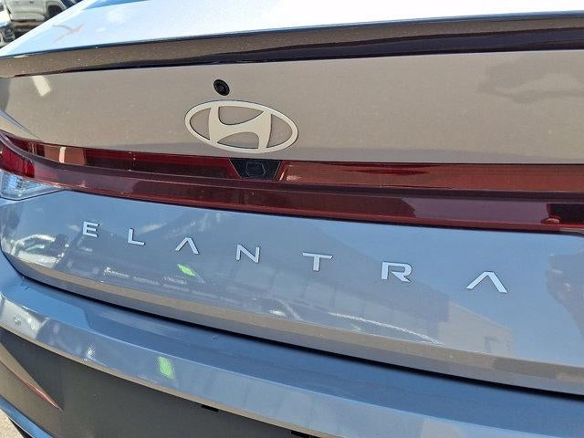 2025 Hyundai ELANTRA SEL Sport IVT