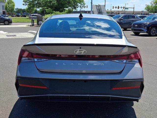 2025 Hyundai ELANTRA SEL Sport IVT