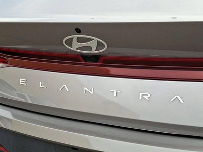 2024 Hyundai ELANTRA SEL IVT
