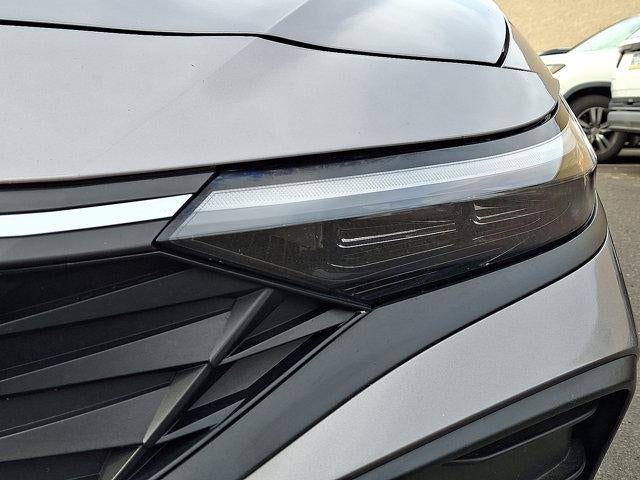 2024 Hyundai ELANTRA SEL IVT