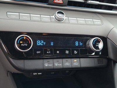 2024 Hyundai ELANTRA SEL IVT