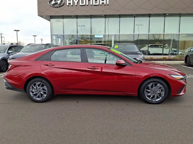 2024 Hyundai ELANTRA SEL IVT