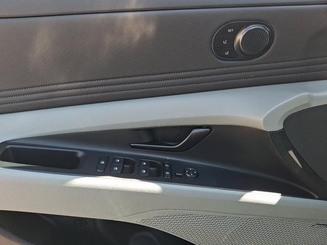 2025 Hyundai ELANTRA Hybrid Limited DCT