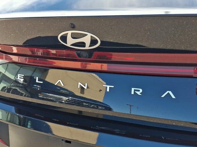 2025 Hyundai ELANTRA Hybrid Limited DCT