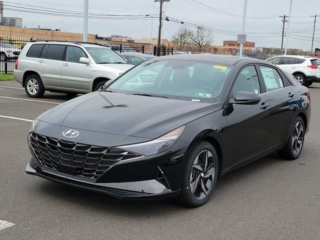 2023 Hyundai ELANTRA Limited IVT