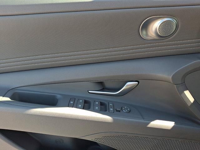 2023 Hyundai ELANTRA SEL IVT Convenience