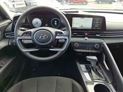 2023 Hyundai ELANTRA SEL IVT Convenience