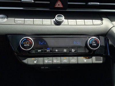 2024 Hyundai ELANTRA SEL IVT