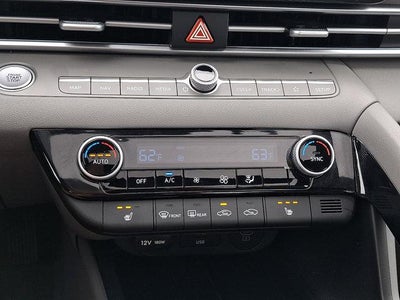 2025 Hyundai ELANTRA SEL Convenience IVT