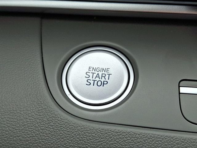 2025 Hyundai ELANTRA SEL Convenience IVT