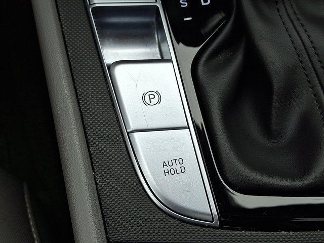 2025 Hyundai ELANTRA SEL Convenience IVT