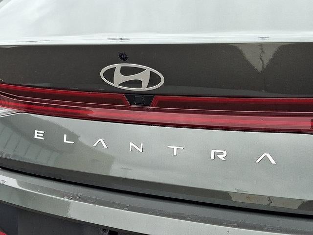 2025 Hyundai ELANTRA SEL Convenience IVT