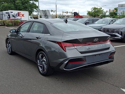 2025 Hyundai ELANTRA SEL Convenience IVT