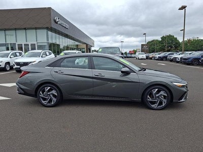 2025 Hyundai ELANTRA SEL Convenience IVT