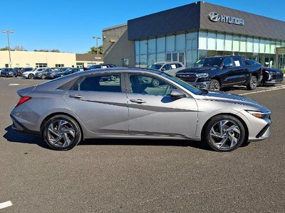 2024 Hyundai ELANTRA SEL IVT