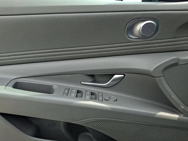 2025 Hyundai ELANTRA SEL Convenience IVT