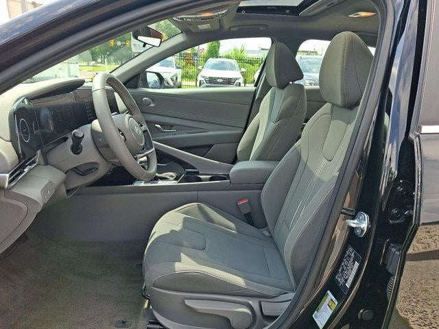 2025 Hyundai ELANTRA SEL Convenience IVT