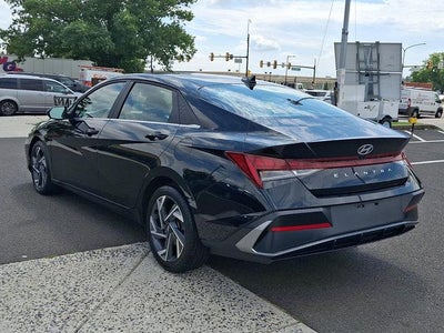 2025 Hyundai ELANTRA SEL Convenience IVT