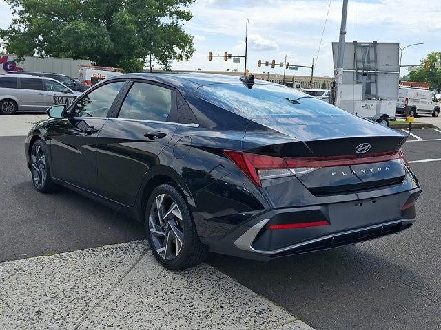 2025 Hyundai ELANTRA SEL Convenience IVT