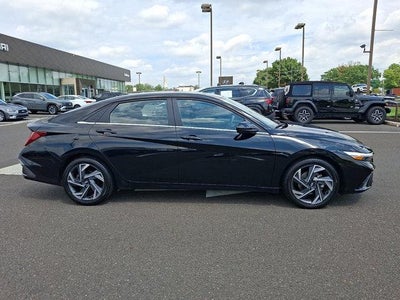 2025 Hyundai ELANTRA SEL Convenience IVT