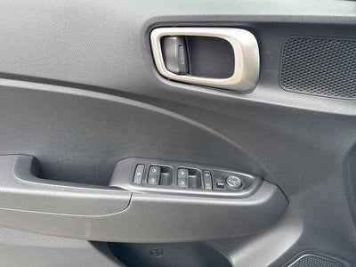 2023 Hyundai VENUE SE IVT