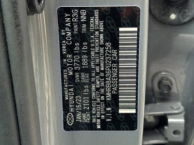 2023 Hyundai VENUE SE IVT