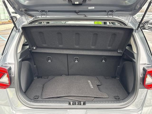 2023 Hyundai VENUE SE IVT