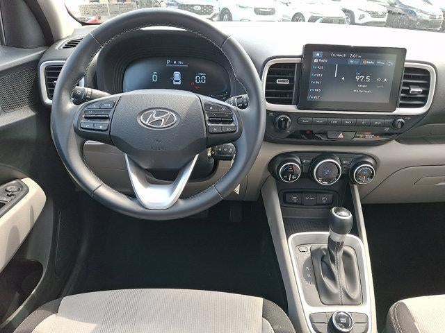 2023 Hyundai VENUE SEL IVT