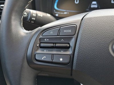 2023 Hyundai VENUE SEL IVT