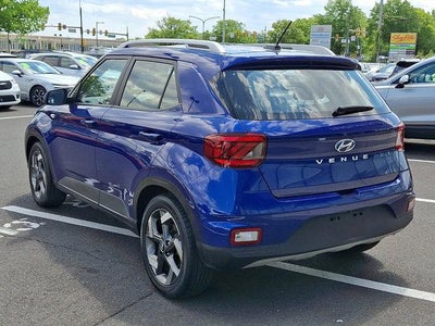 2023 Hyundai VENUE SEL IVT