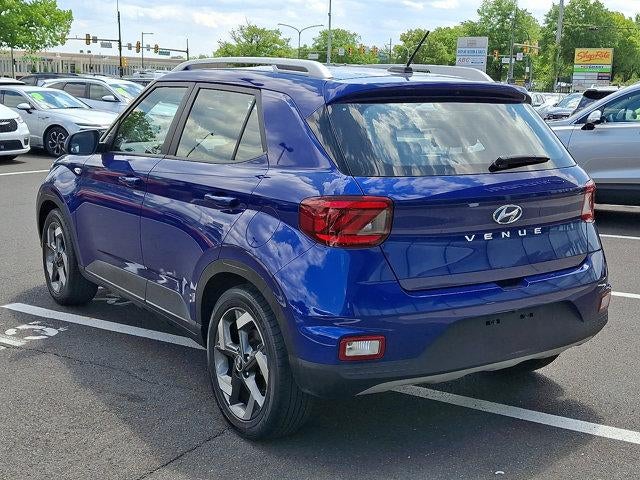 2023 Hyundai VENUE SEL IVT