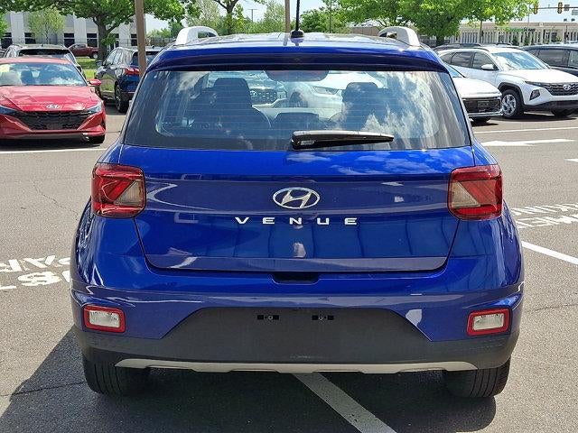 2023 Hyundai VENUE SEL IVT