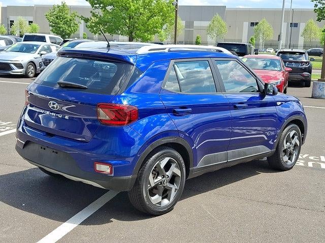 2023 Hyundai VENUE SEL IVT