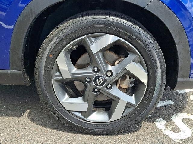 2023 Hyundai VENUE SEL IVT