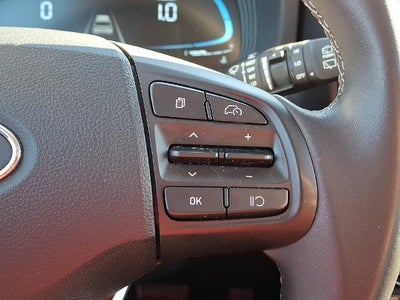 2025 Hyundai VENUE SEL IVT