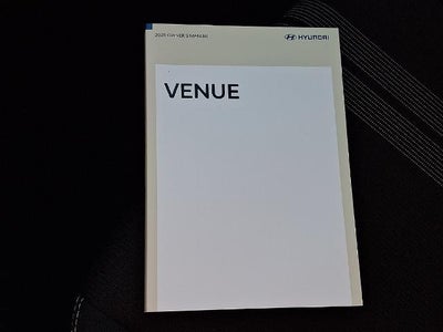 2025 Hyundai VENUE SEL IVT