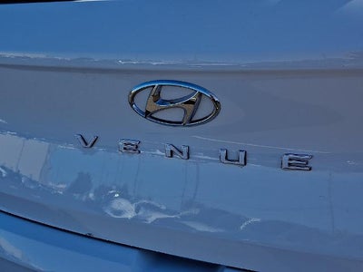 2025 Hyundai VENUE SEL IVT