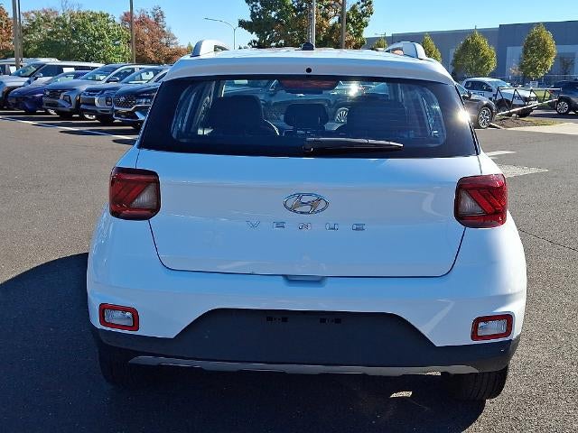 2025 Hyundai VENUE SEL IVT