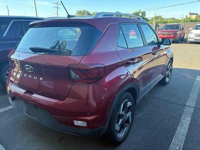 2024 Hyundai VENUE Limited IVT